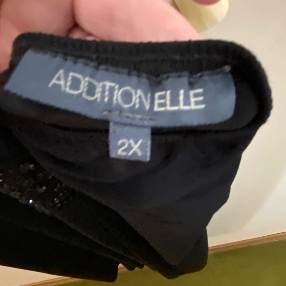 LBD - Picture 4 of 4